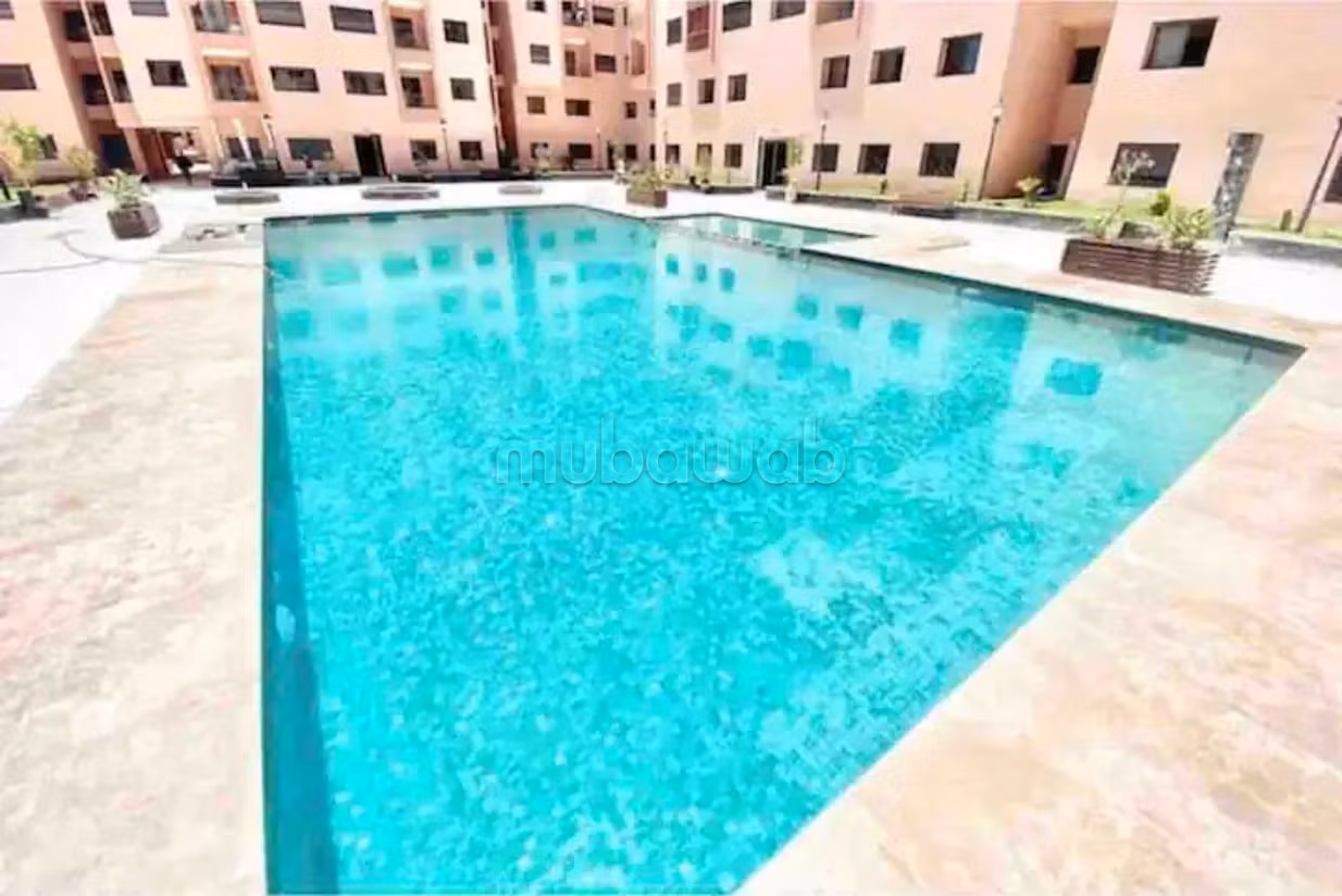 Appartement à l'achat à Hay Mabrouka. 2 chambres agréables. Porte sécurisée et chauffage central
