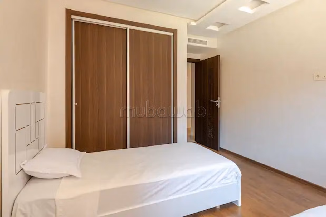 Appartement à l'achat à Hay Mabrouka. 2 chambres agréables. Porte sécurisée et chauffage central — 3