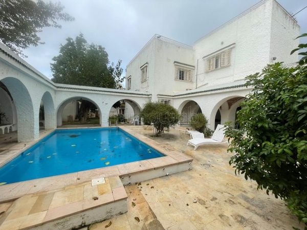 Residenza di lusso in vendita a Carthage. 8 locali spaziosi. Giardino, terrazzo