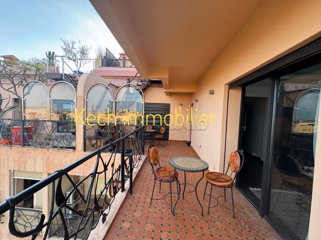 Joli appartement 1 chambre meublé avec grande terrasse — 5