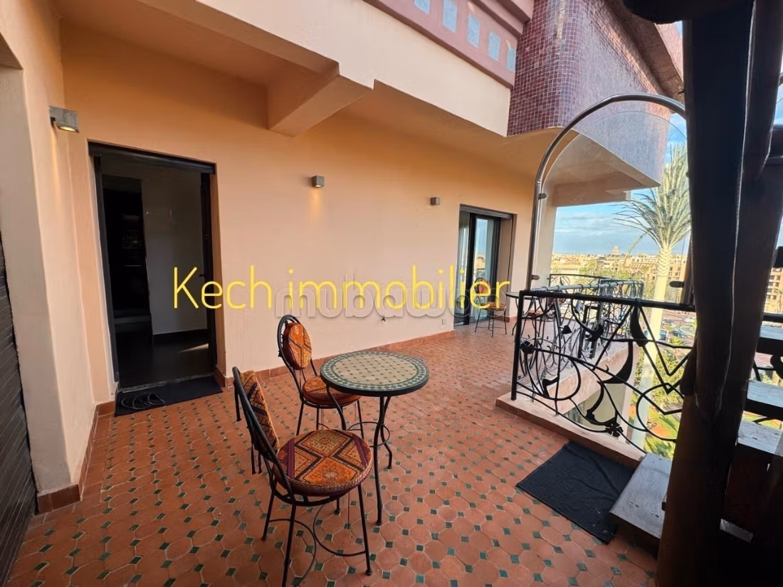 Joli appartement 1 chambre meublé avec grande terrasse — 6