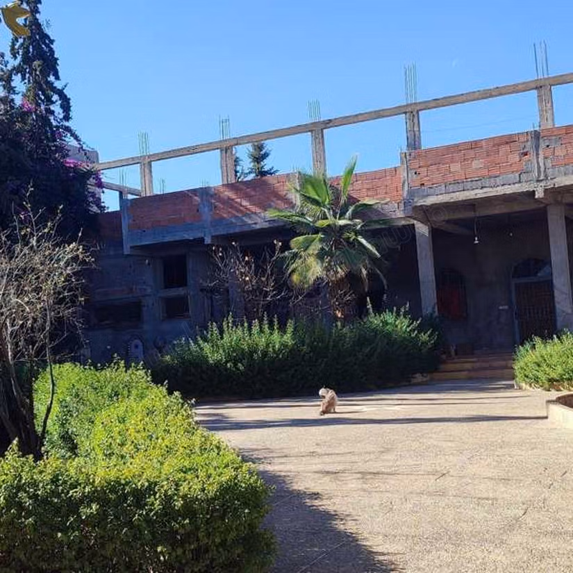 Terrain pour villa à Vendre de 1994.0 m² à Marrakech, Route De Tahanaout Cherifia