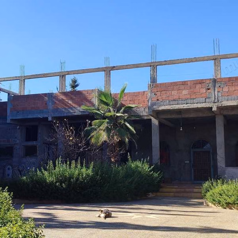 Terrain pour villa à Vendre de 1994.0 m² à Marrakech, Route De Tahanaout Cherifia