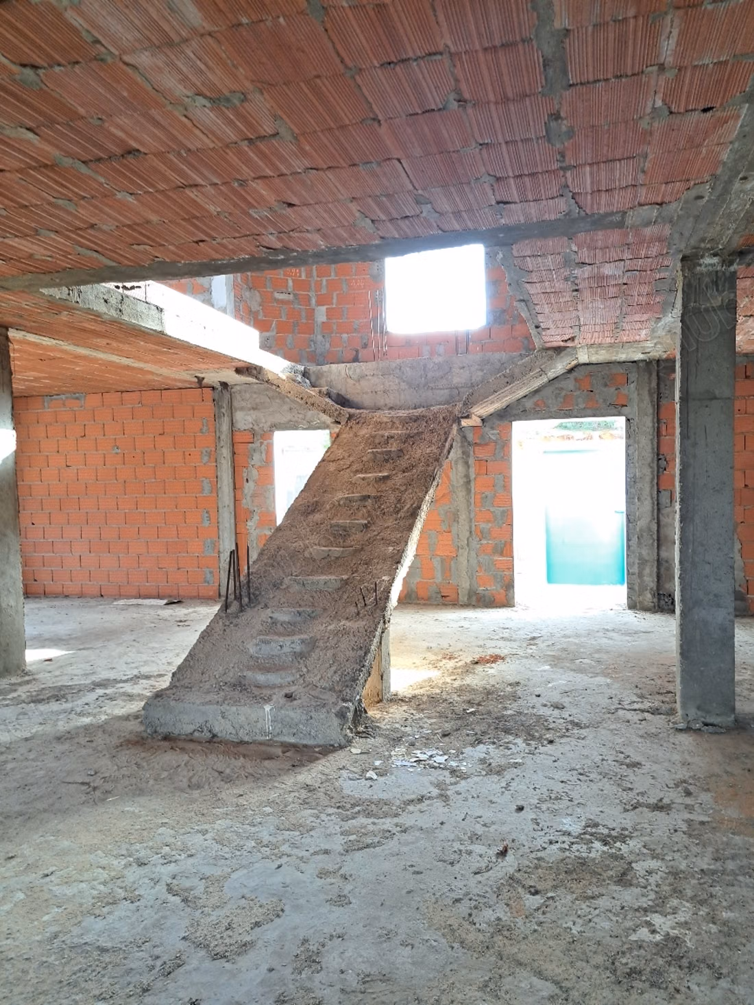 Villa finie RdC Villa à 2 étages à finaliser