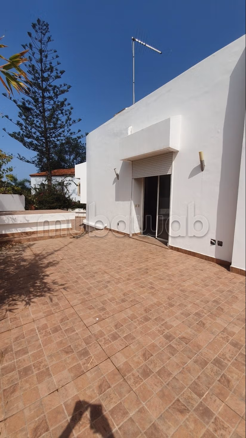 Charmante villa à louer à Ain Diab