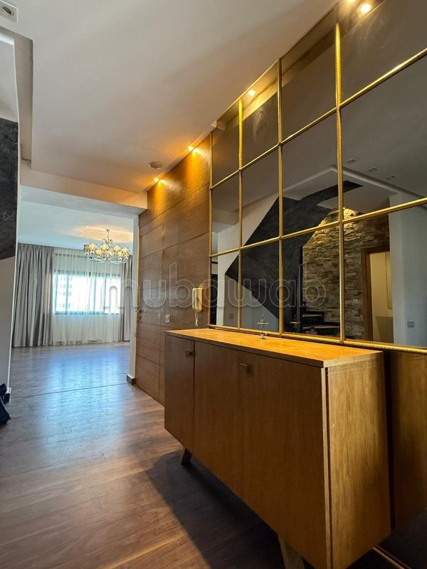 Appartamento in affitto a Maârif Extension. Superficie 230 m². ammobiliato. 