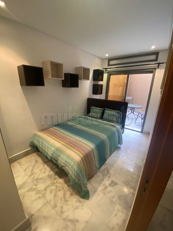 Bel appartement en location à Maârif. 1 Pièce