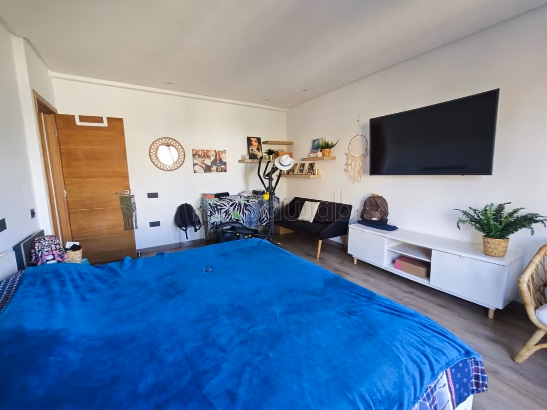 Kopen: huizen. Oppervlakte 300 m². Gemeubileerd. 