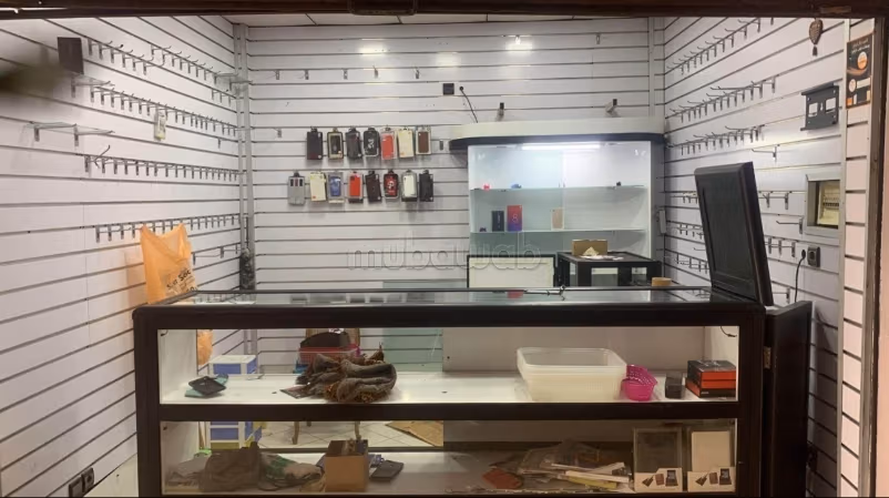 Louez le local idéal à Maârif. Surface totale 12 m². 