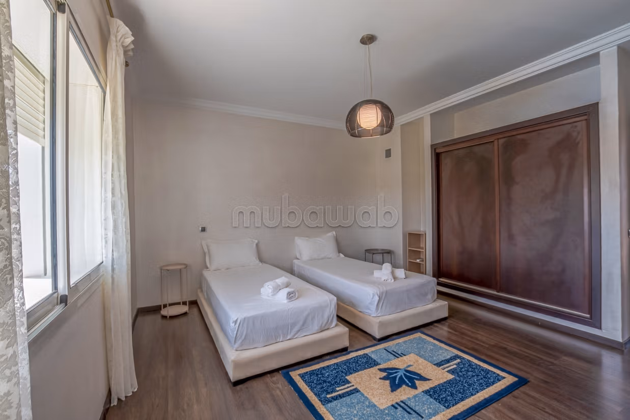 Magnifique Villa avec Piscine et Jardin Verdoyant