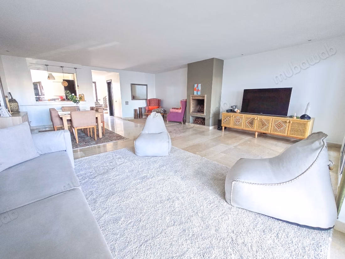 Location villa haut standing vide ou meublée