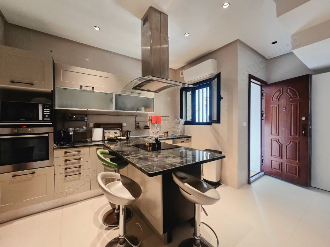 Very nice apartment for rent in La Marsa. 2 rooms. Fully furnished. 