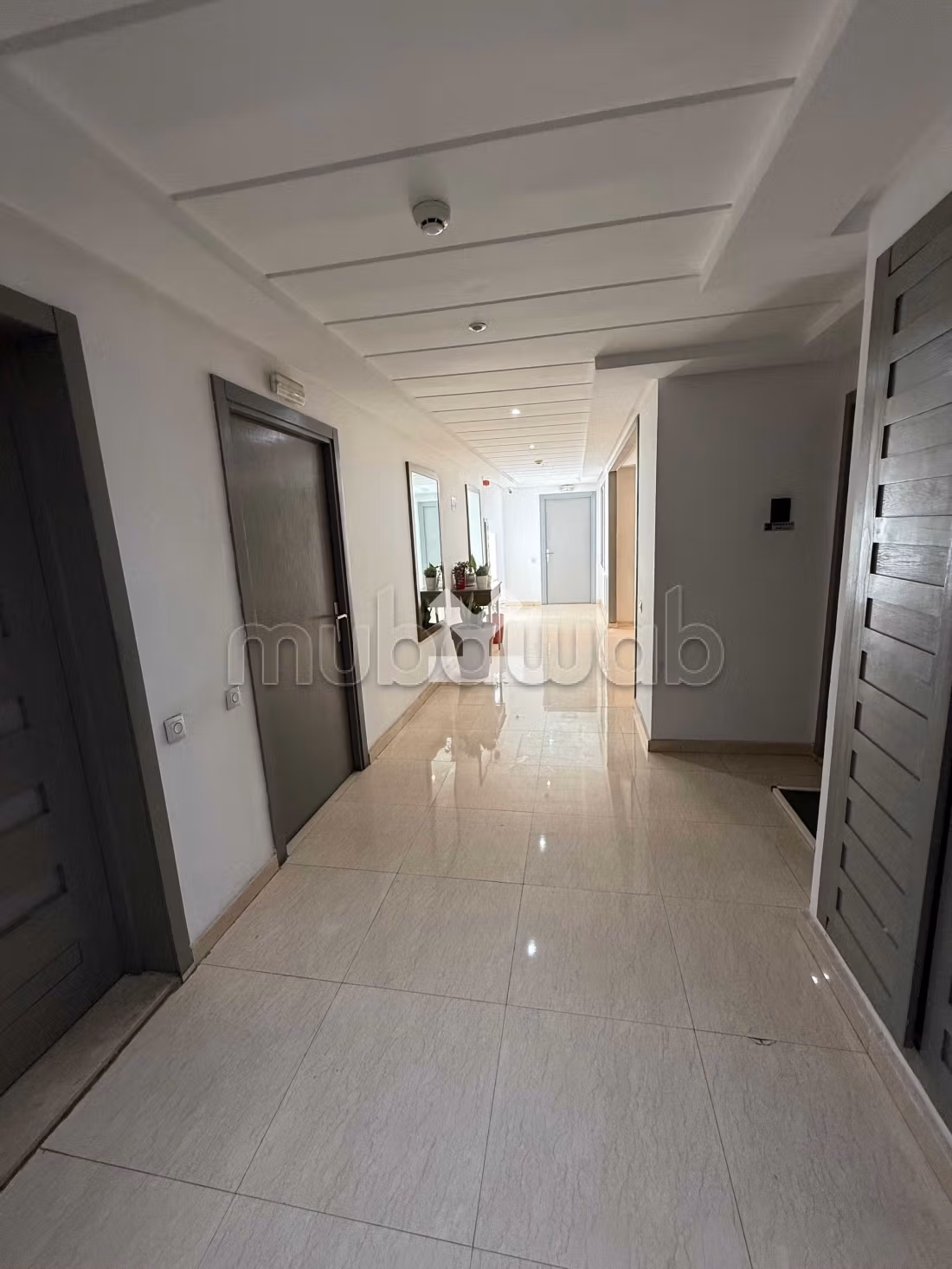 Ufficio in affitto a Palmier. Superficie di 129 m²