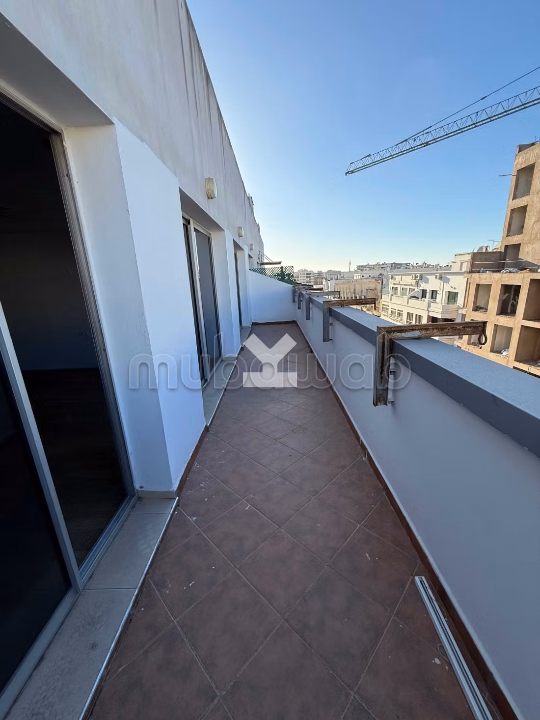 Ufficio in affitto a Palmier. Superficie di 129 m²