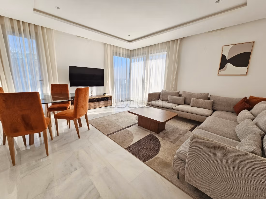 Joli appartement meublé étage élevé et vue dégagée