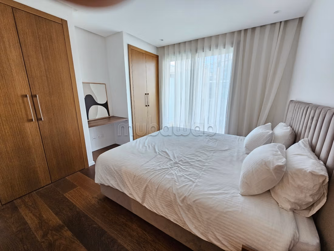 Joli appartement meublé étage élevé et vue dégagée — 6