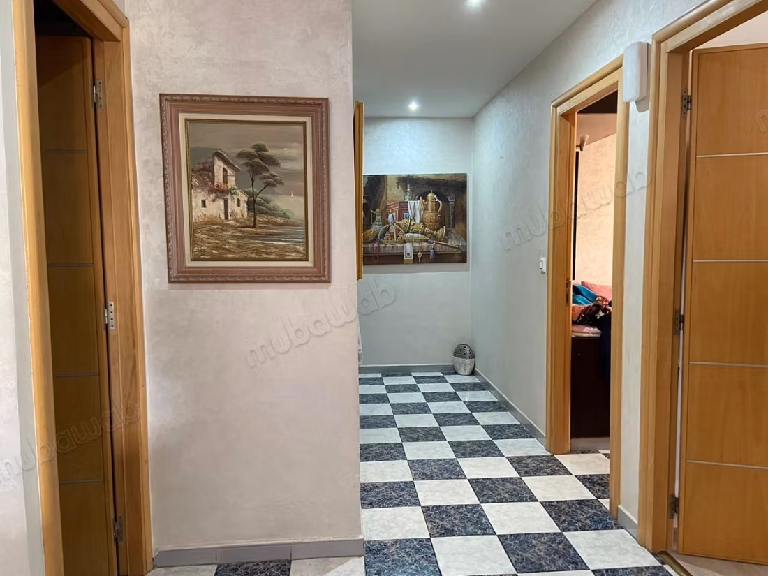 Grande appartamento con 4 camere a un prezzo interessante