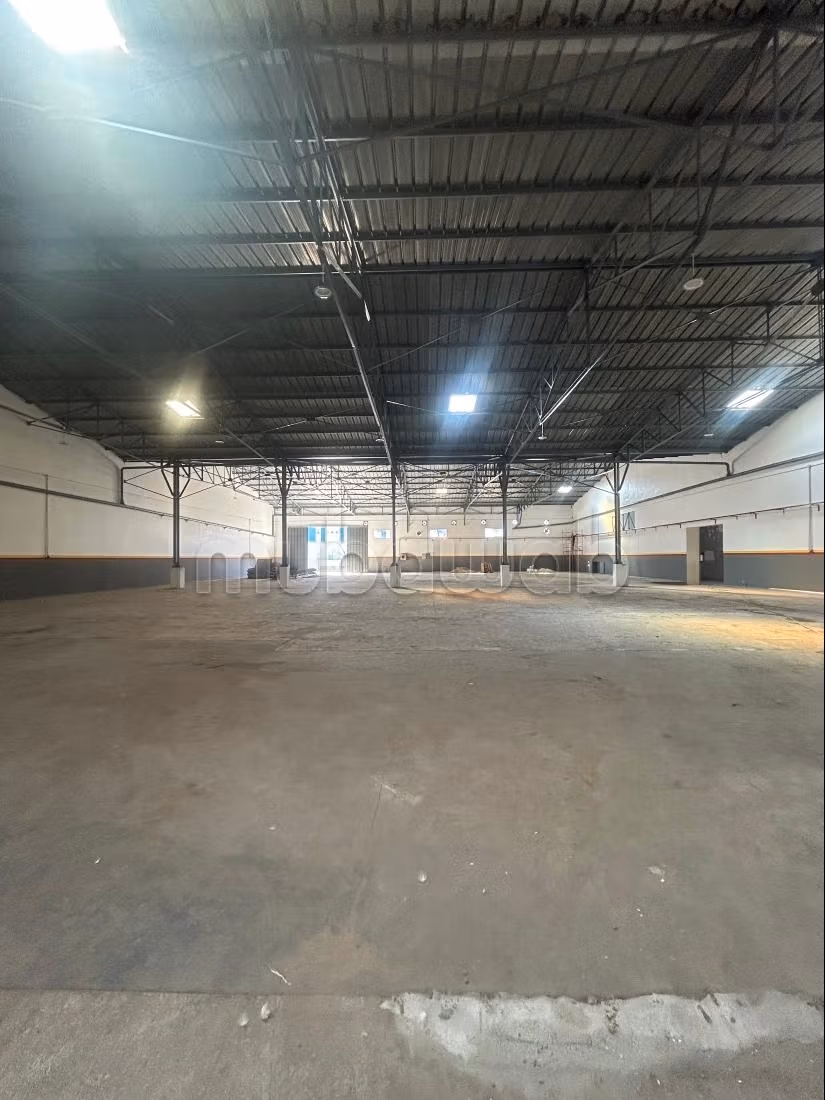 Oficinas y locales comerciales en alquiler en Zone Industrielle Mghogha. Superficie de 6000 m².