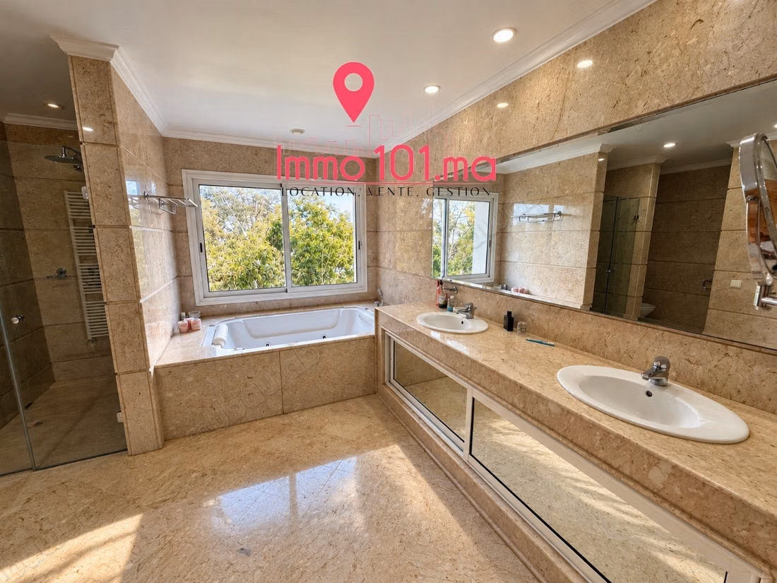 Villa for rent in Souissi