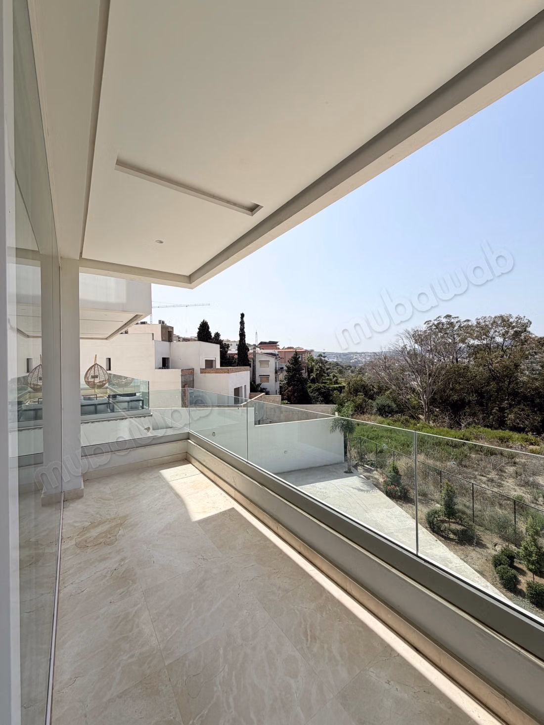 Appartement de luxe avec terasse en location