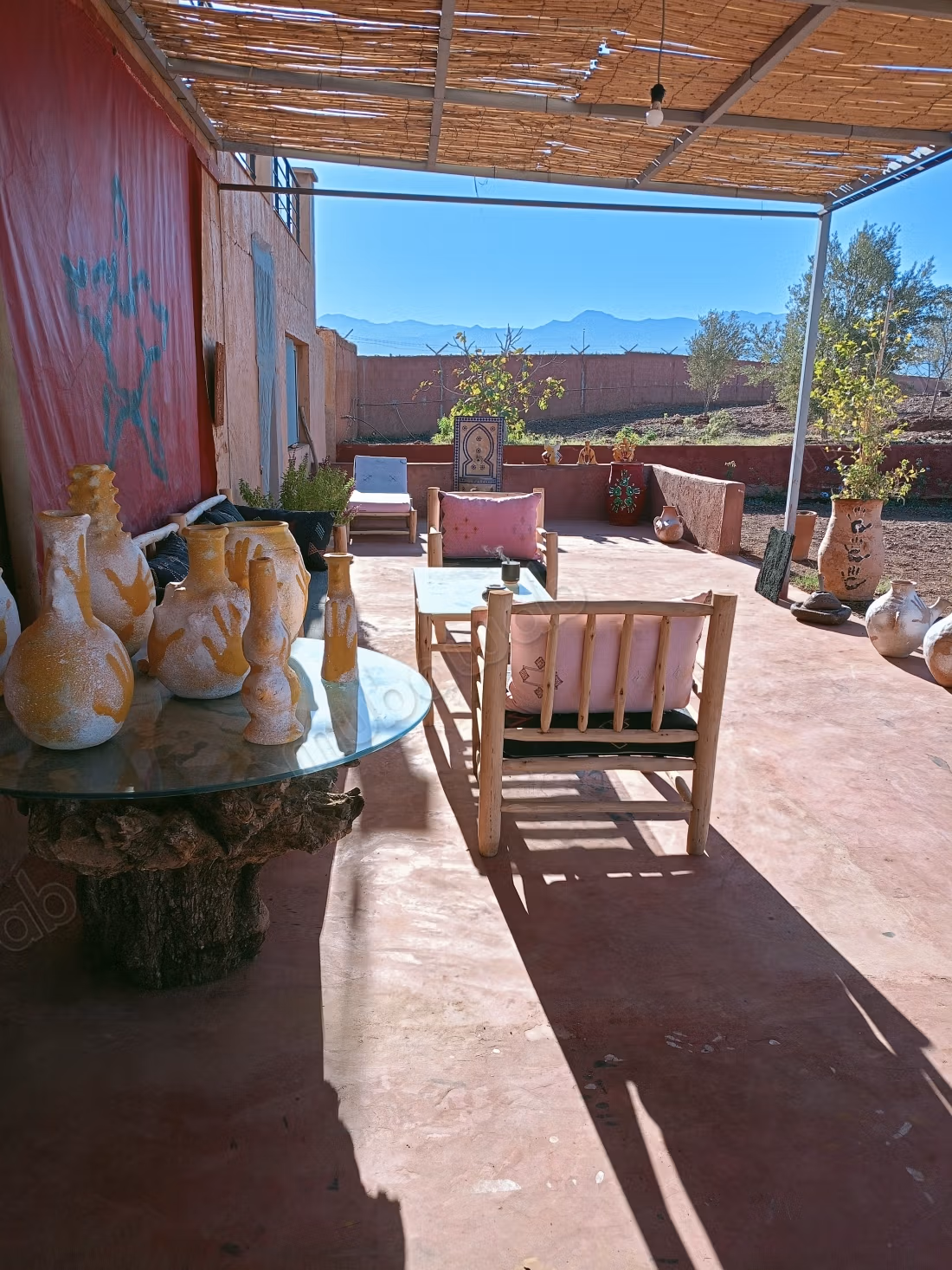 Farm for sale. Dimension 11200 m². On site security