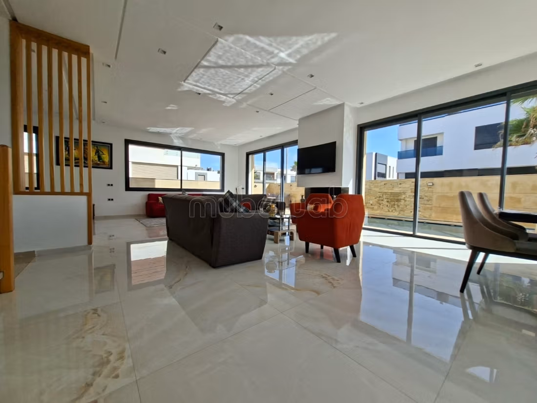 Villa te koop met een zeer mooi uitzicht op zee