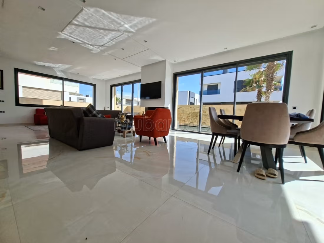 Villa te koop met een zeer mooi uitzicht op zee