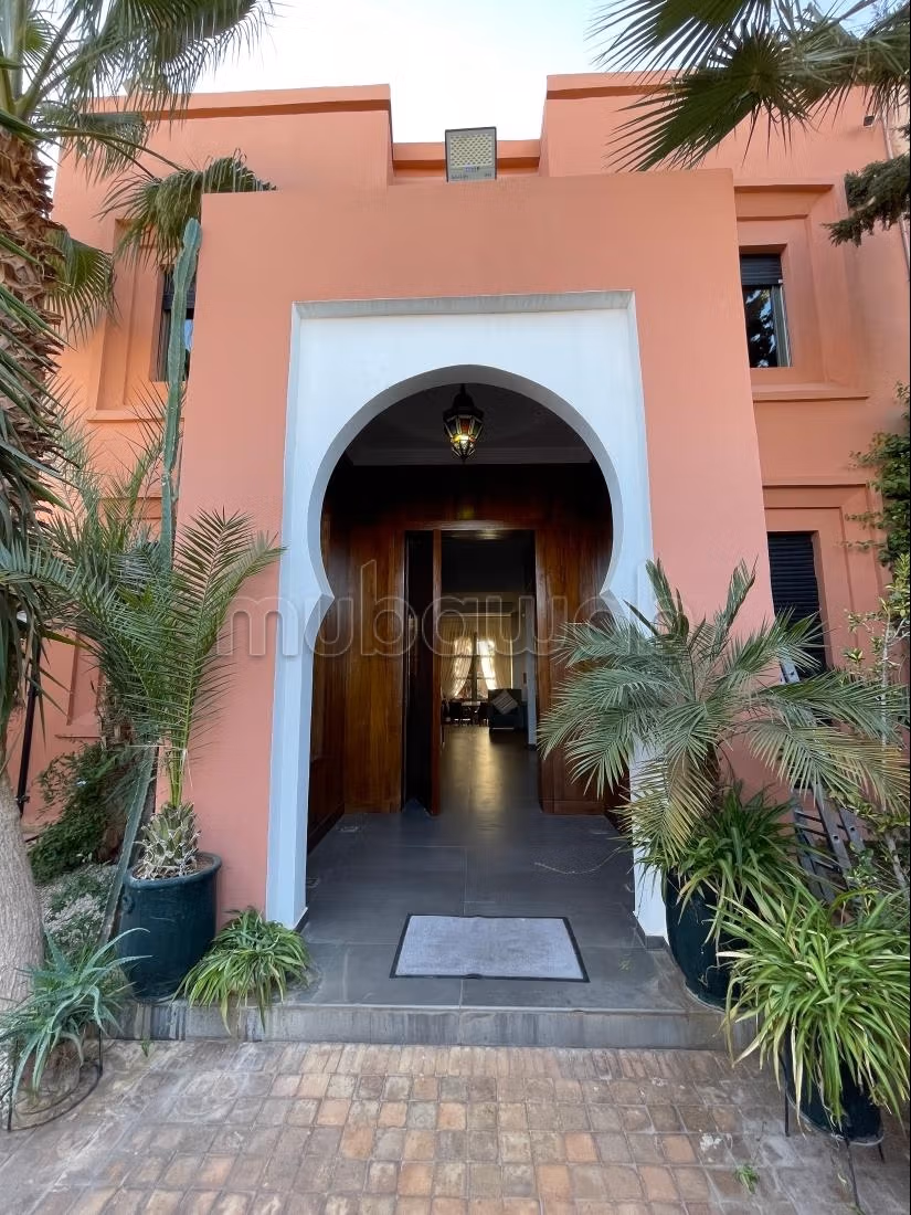 Superbe villa à la location longue durée à Targa