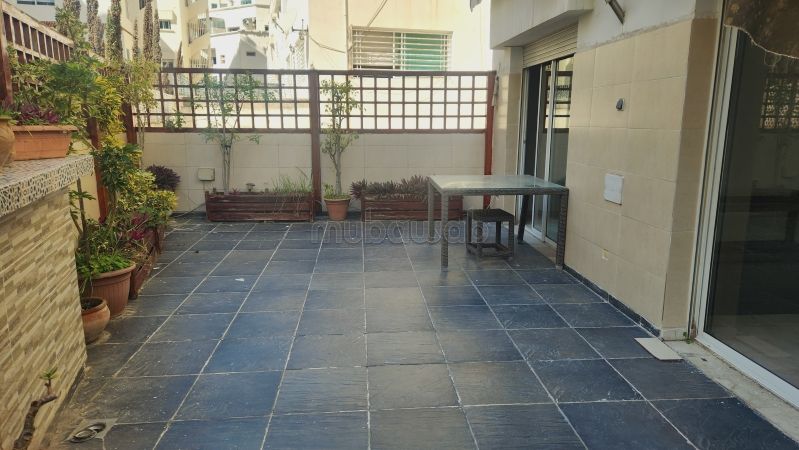 Splendido appartamento in vendita a Racine Extension. Superficie totale 170 m². Porta blindata e servizio di videosorveglianza