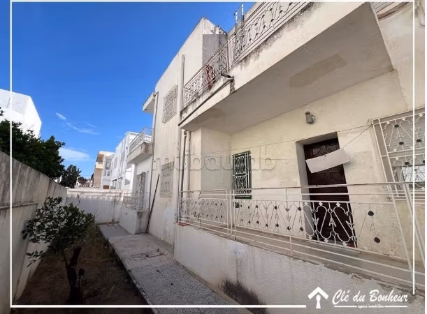 Villa avec deux étages indépendants à Ariana
