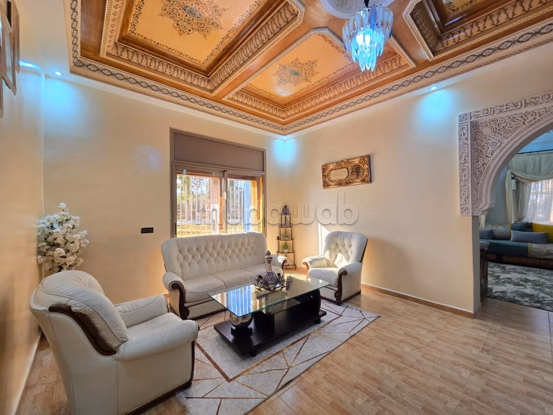 Fabulous villa for sale in Route de Fez. 4 rooms. Traditional Moroccan living room, secured residence