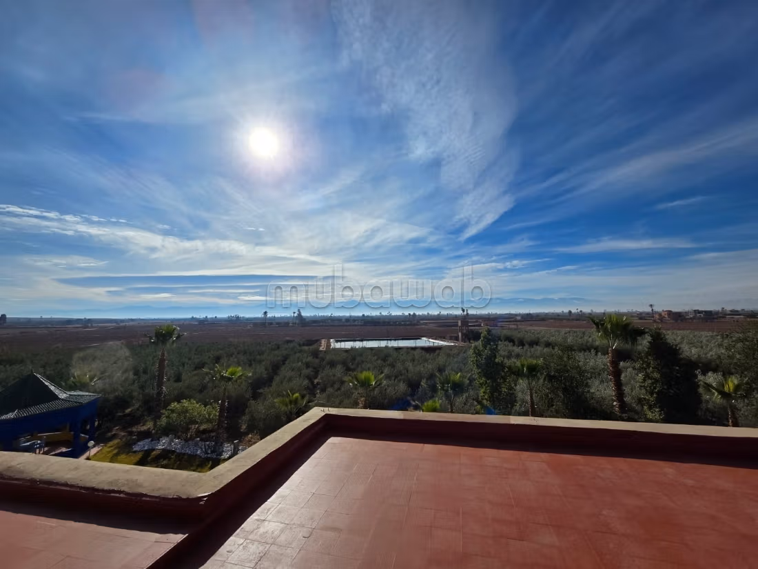 Fabulous villa for sale in Route de Fez. 4 rooms. Traditional Moroccan living room, secured residence