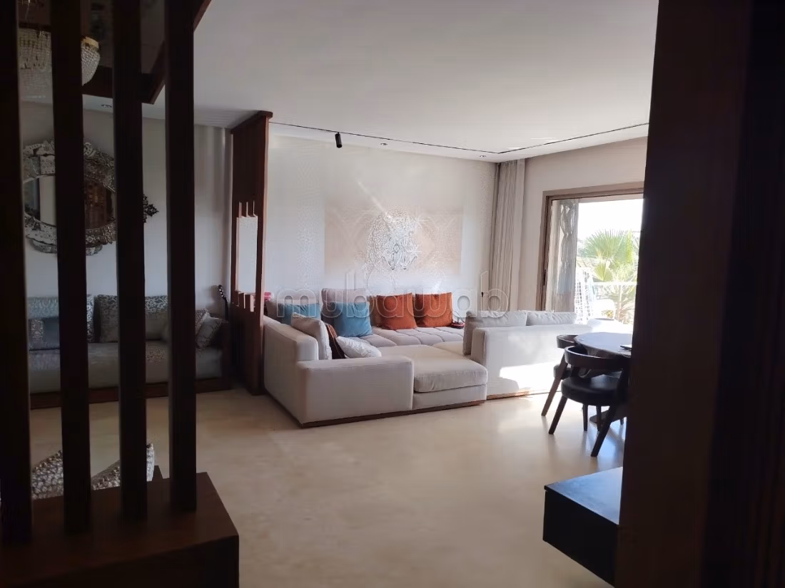 Find an apartment to buy in Ville Verte. 3 rooms. Well furnished