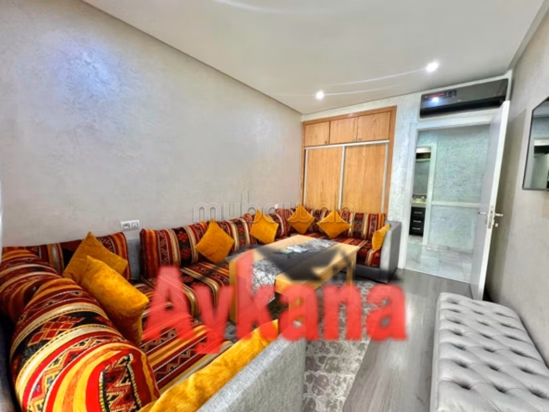 Very nice apartment for rent. 3 beautiful rooms. Ample storage space