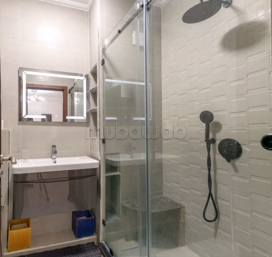 Flat for rent in Iberie. 4 large living areas. Cellar