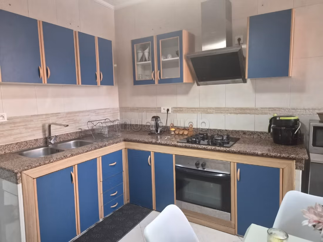Flat for rent in Iberie. 4 large living areas. Cellar