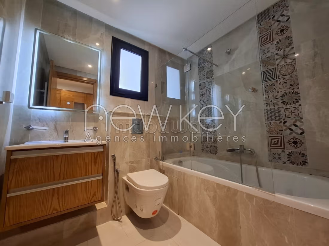Appartement S3 avec Terrasse à La Soukra