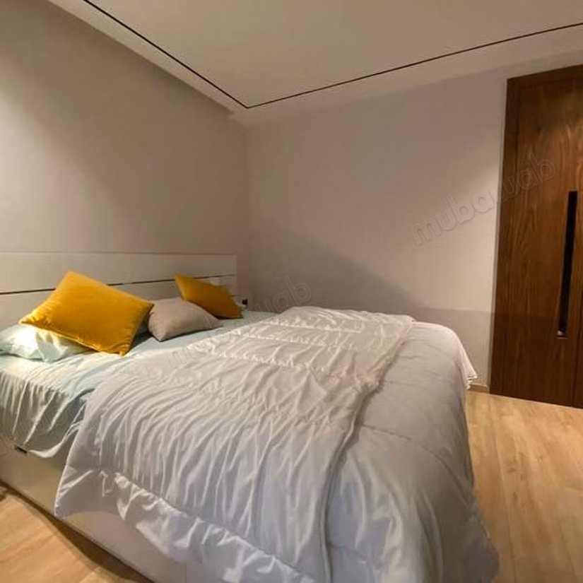 Apartment for sale in Les princesses. 4 rooms. No Lift, Balcony