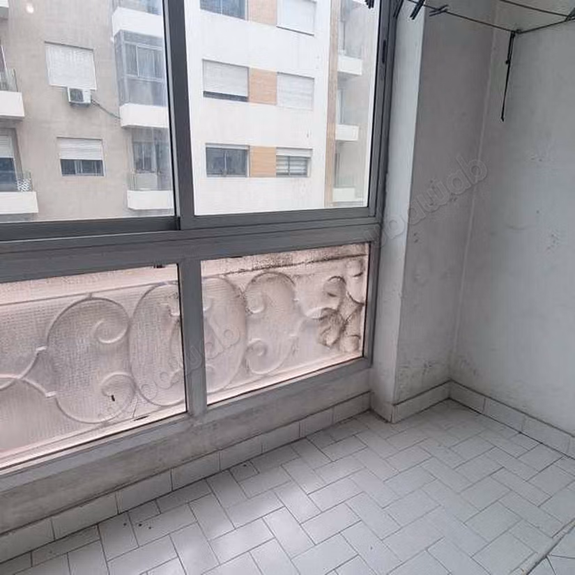 Find an apartment to buy in La Gironde. Total area 89 m². No Lift, Large terrace