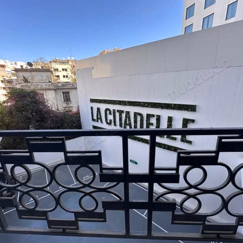 Offices for rent in Gauthier. Large area 44 m². With garage and lift