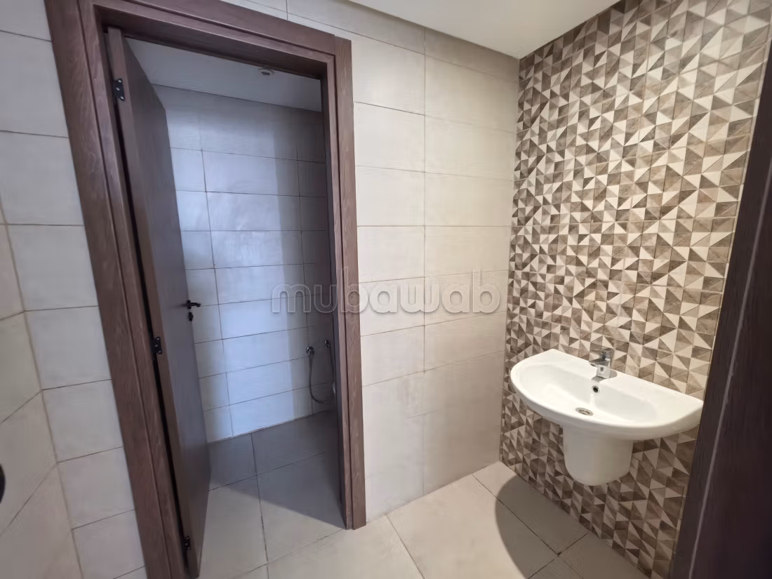 À louer un bureau de 160 m² au lac 3