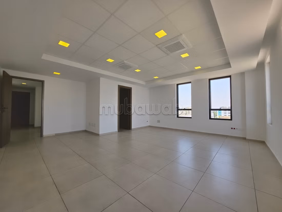 À louer un bureau de 160 m² au lac 3