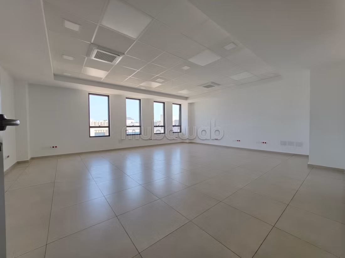À louer un bureau de 160 m² au lac 3