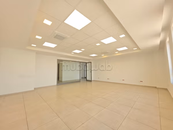 À louer un bureau de 160 m² au lac 3