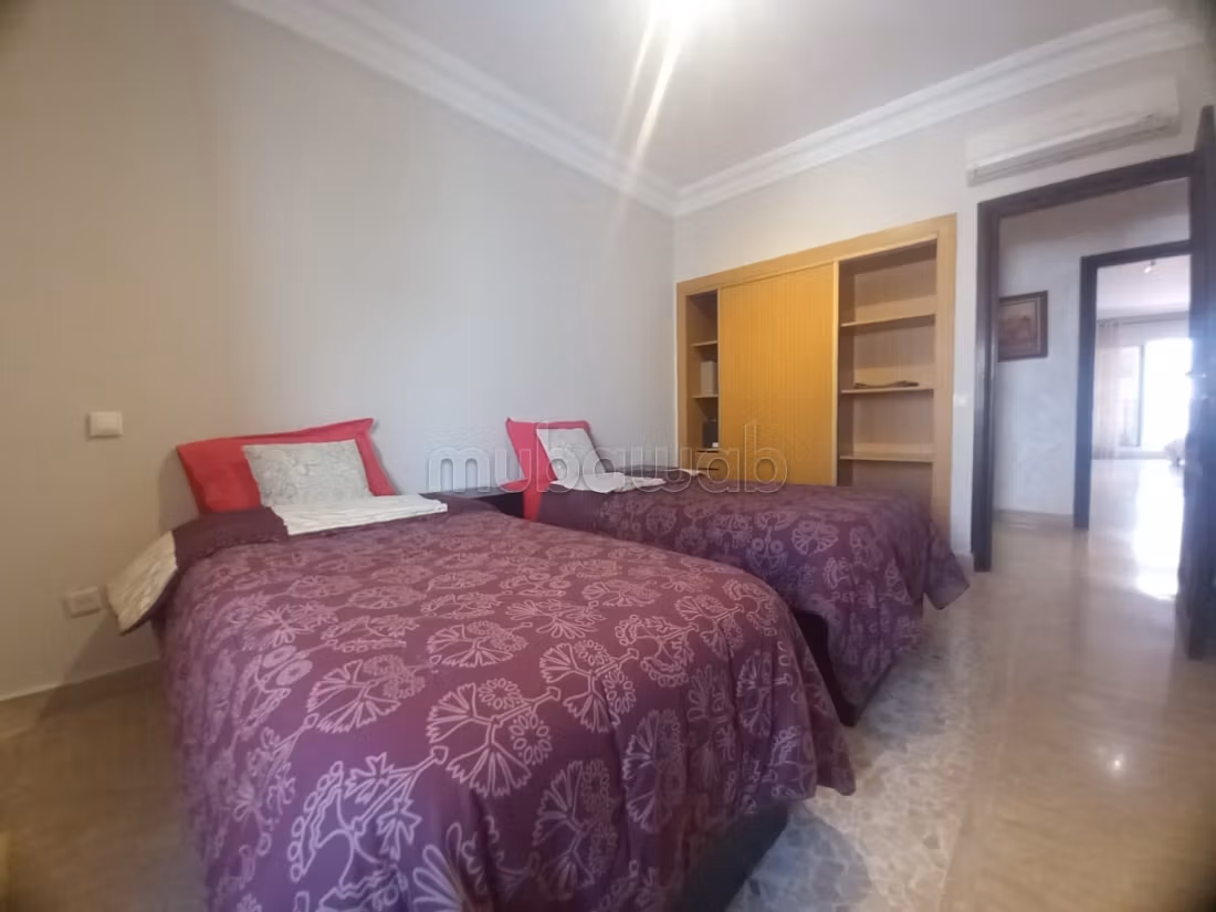 Splendido appartamento in affitto a Racine. Superficie totale 140 m². Arredato