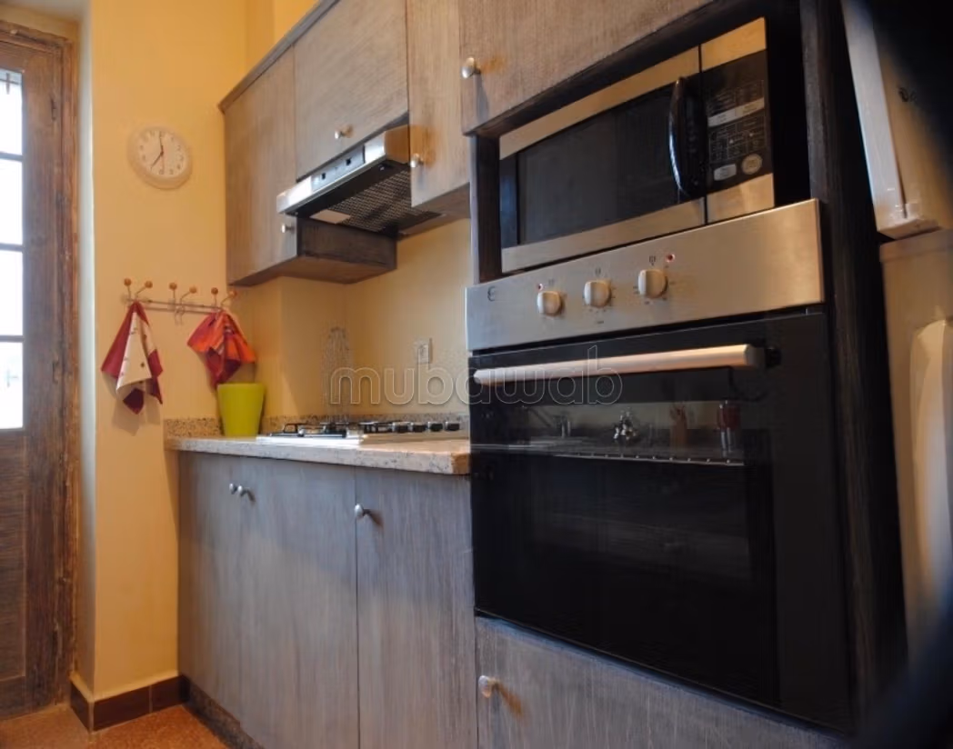 Appartement meublé à louer sur Hassan 2 
Oliveri