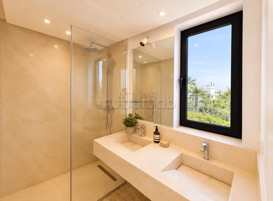 High-End Villa with Atlas Mountain View