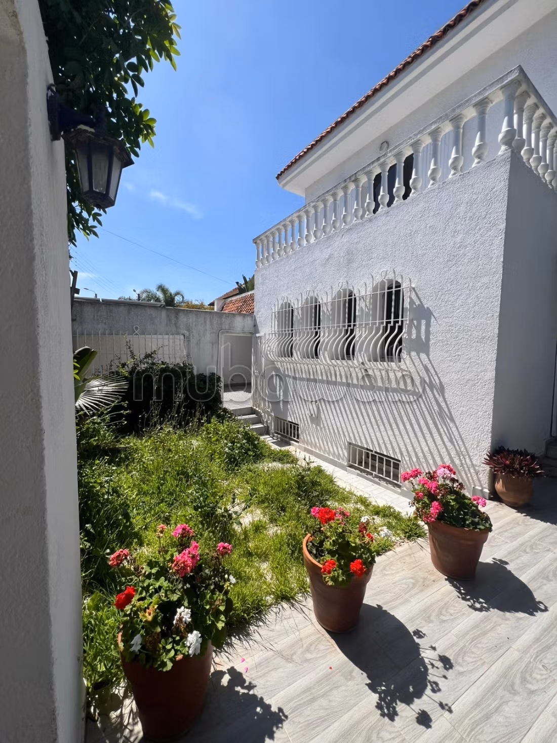 Très belle villa à louer à l’oasis non meublé