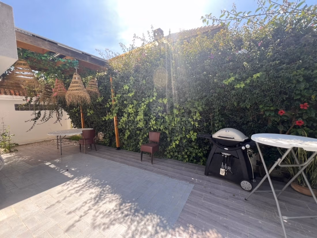 Très belle villa à louer à l’oasis non meublé