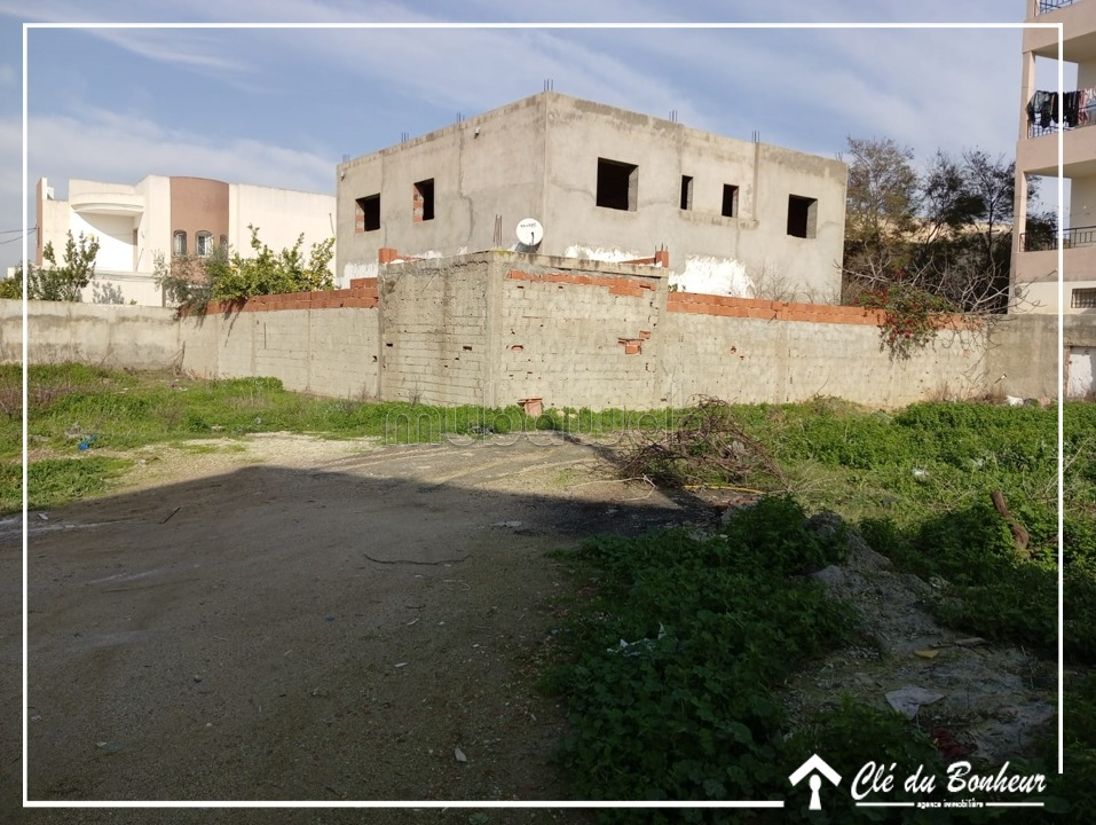 Terrain près Rond Point Sidi Amor Raoued
